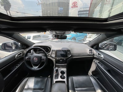 2021 Jeep GRAND CHEROKEE LIMITED LUJO V6