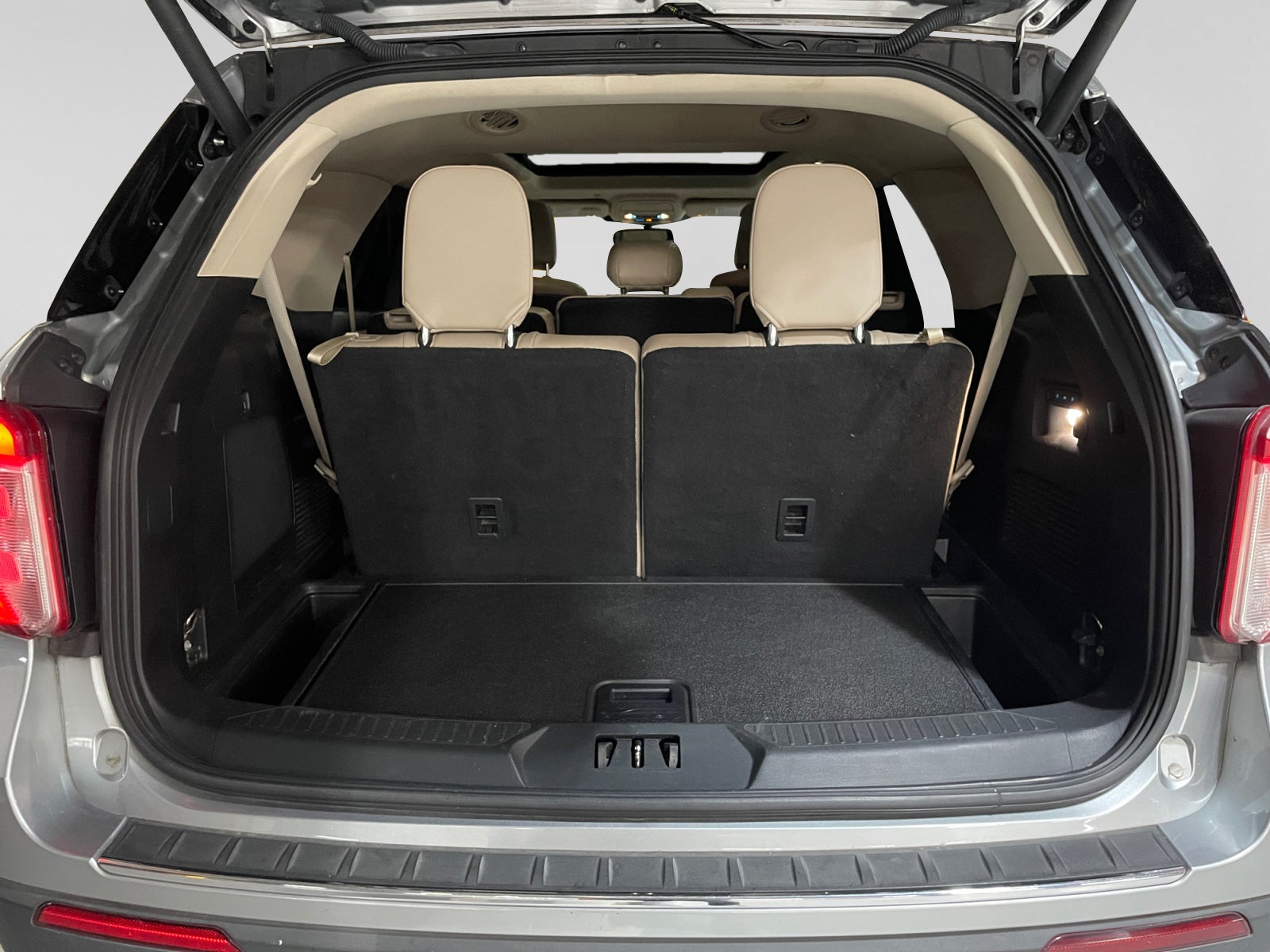 2020 Ford EXPLORER LIMITED RWD