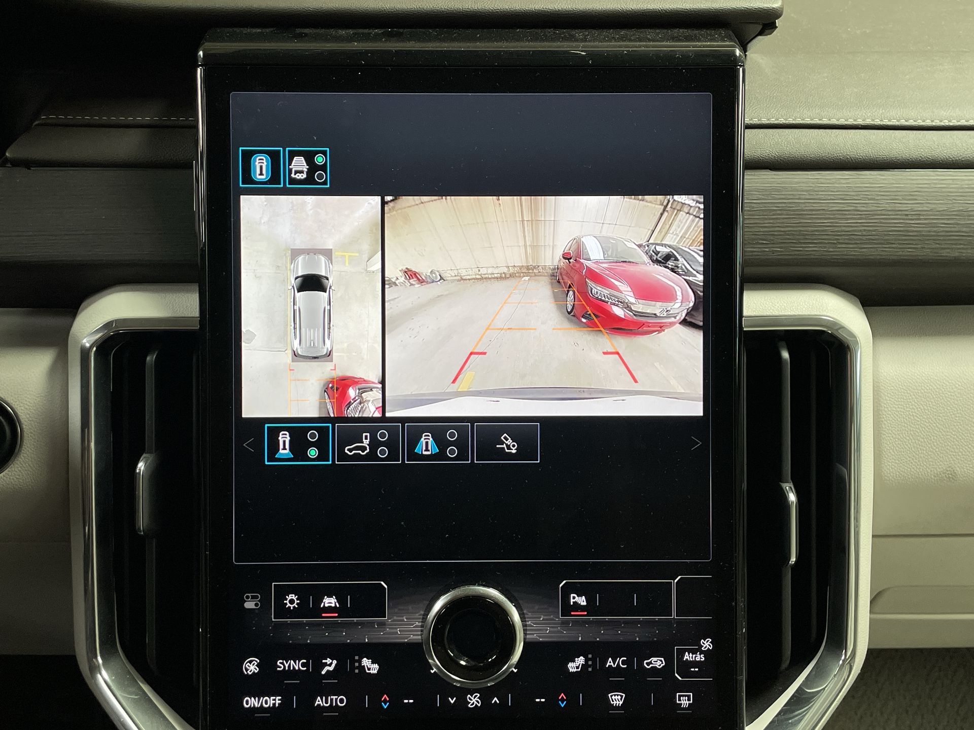 2024 GMC ACADIA DENALI G