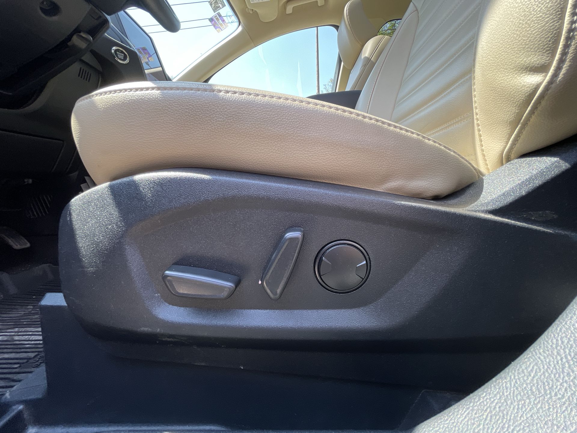 2024 Ford EDGE SEL PLUS AWD