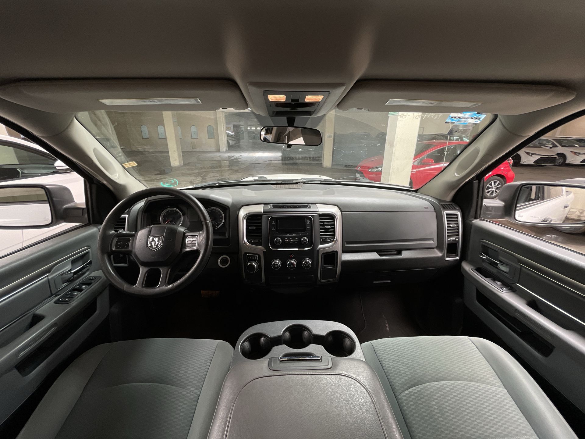 2020 Chrysler 200 CREW CAB SLT TRABAJO 4X2 V6 8AT
