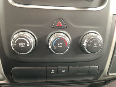 2020 Chrysler 200 CREW CAB SLT TRABAJO 4X2 V6 8AT