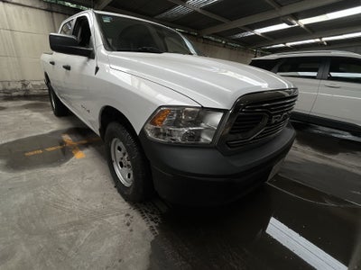 2020 Chrysler 200 CREW CAB SLT TRABAJO 4X2 V6 8AT