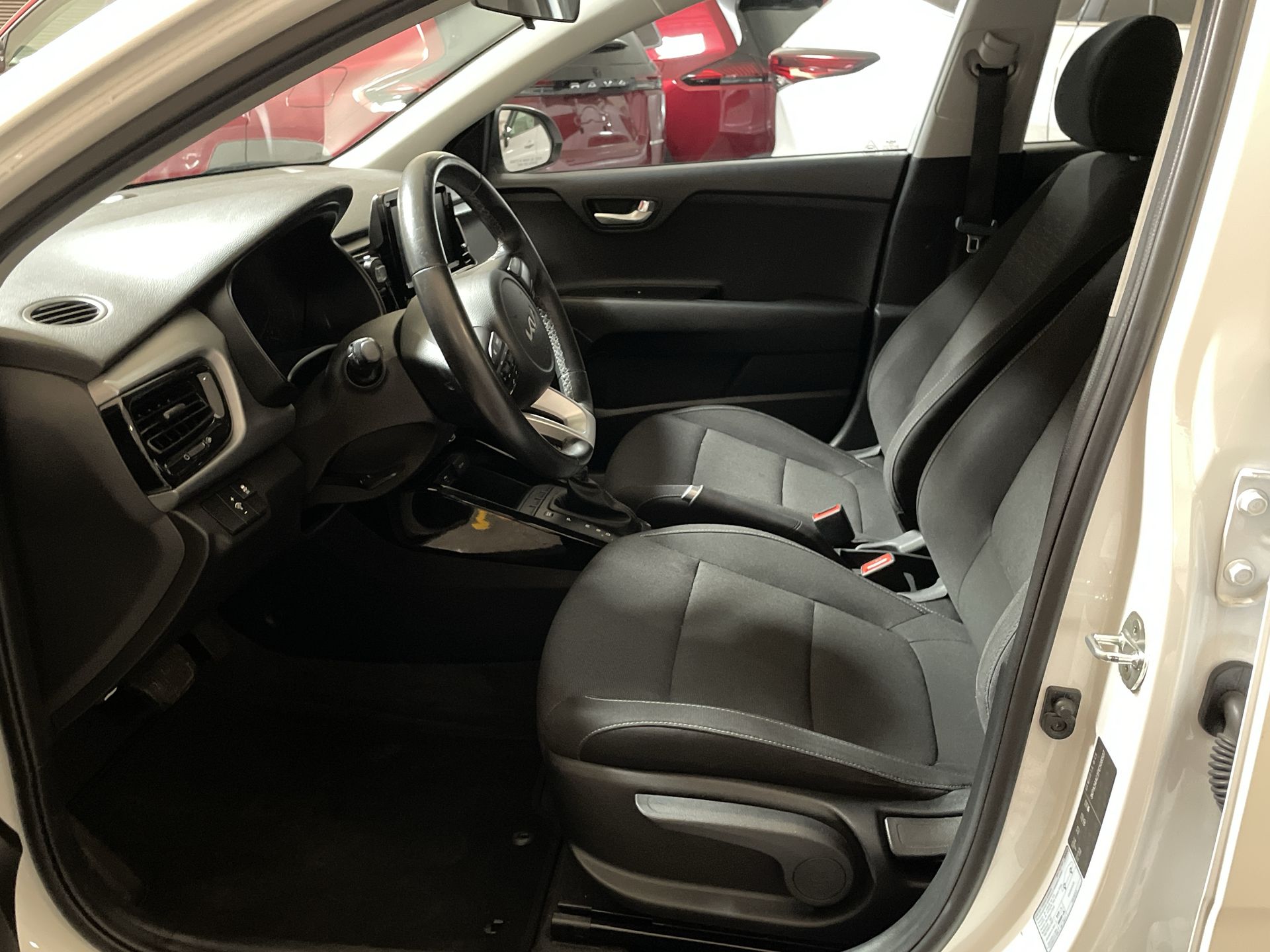 2023 Kia RIO LX TA