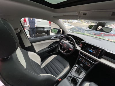 2025 Volkswagen TAOS HIGHLINE