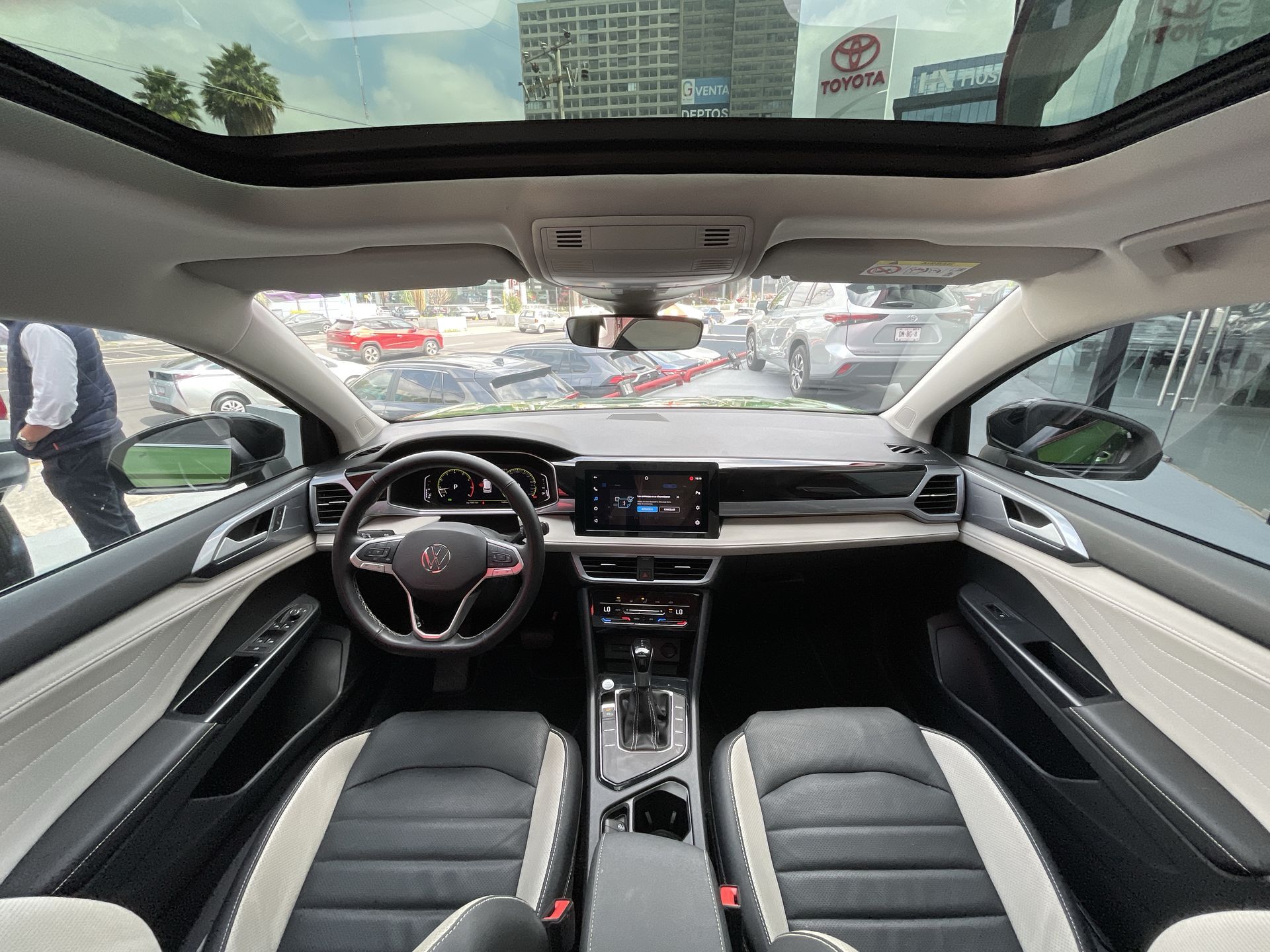 2025 Volkswagen TAOS HIGHLINE