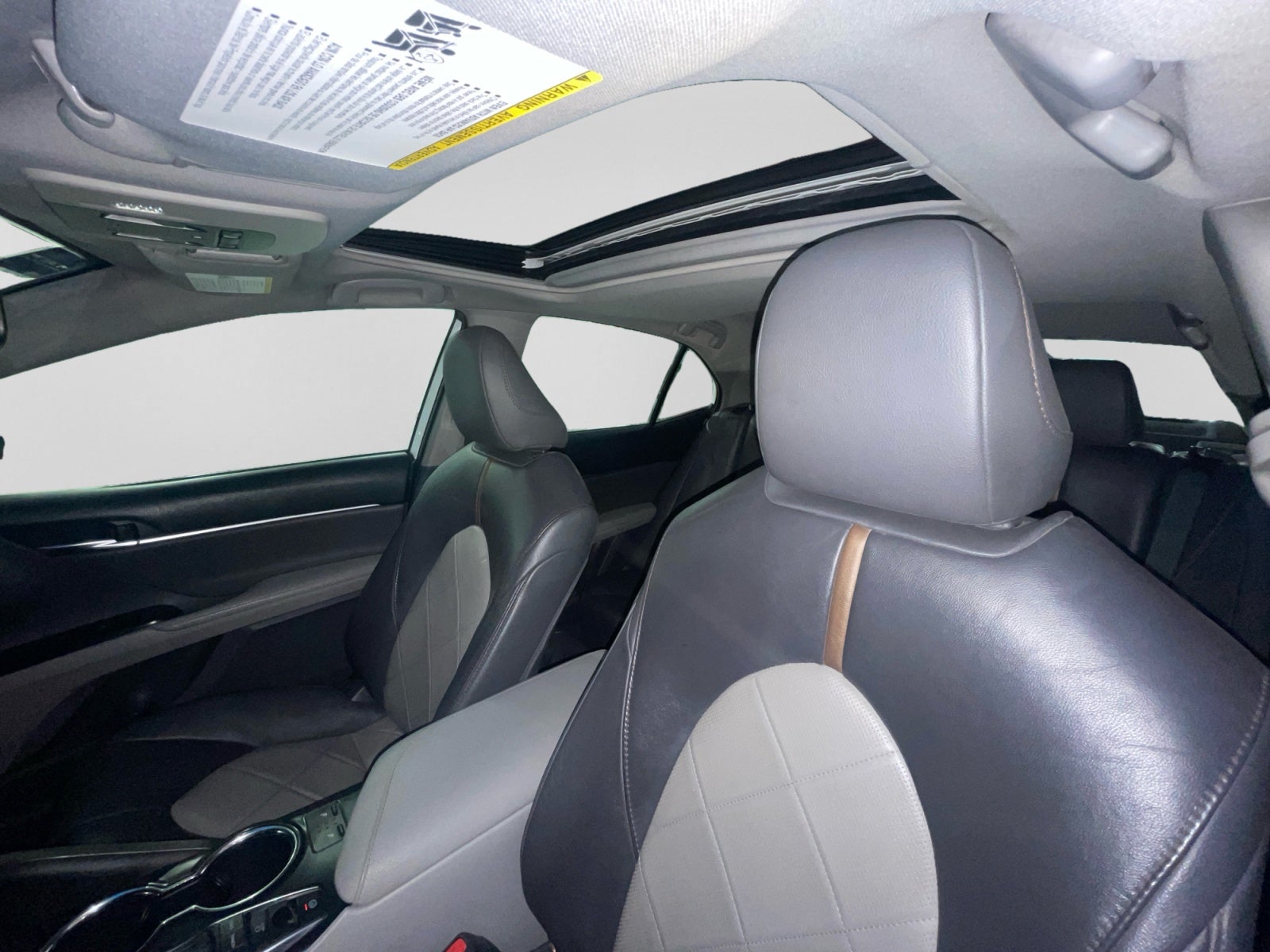 2019 Toyota CAMRY XLE