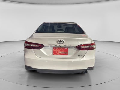 2019 Toyota CAMRY XLE