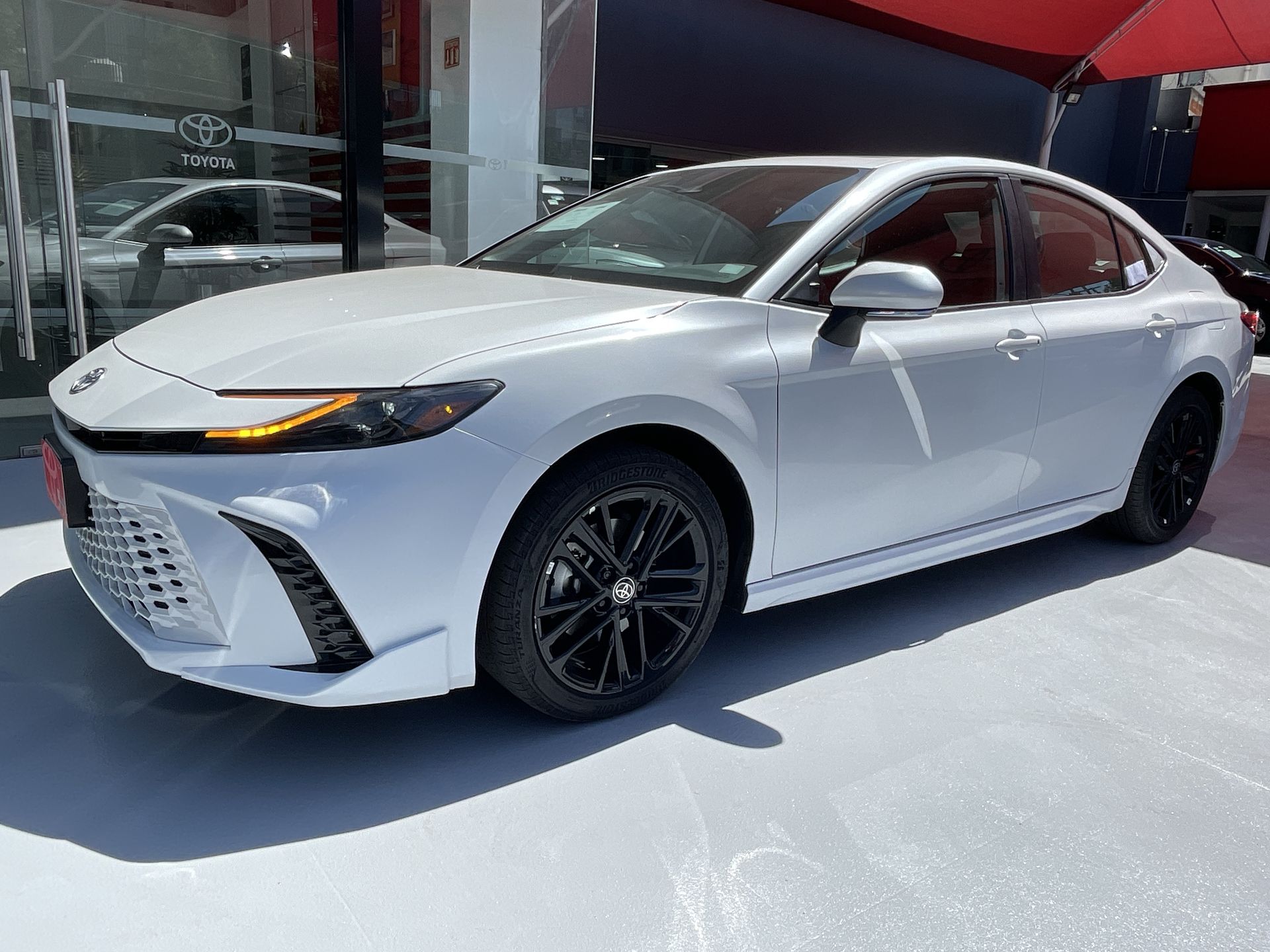 2025 Toyota CAMRY XSE HEV