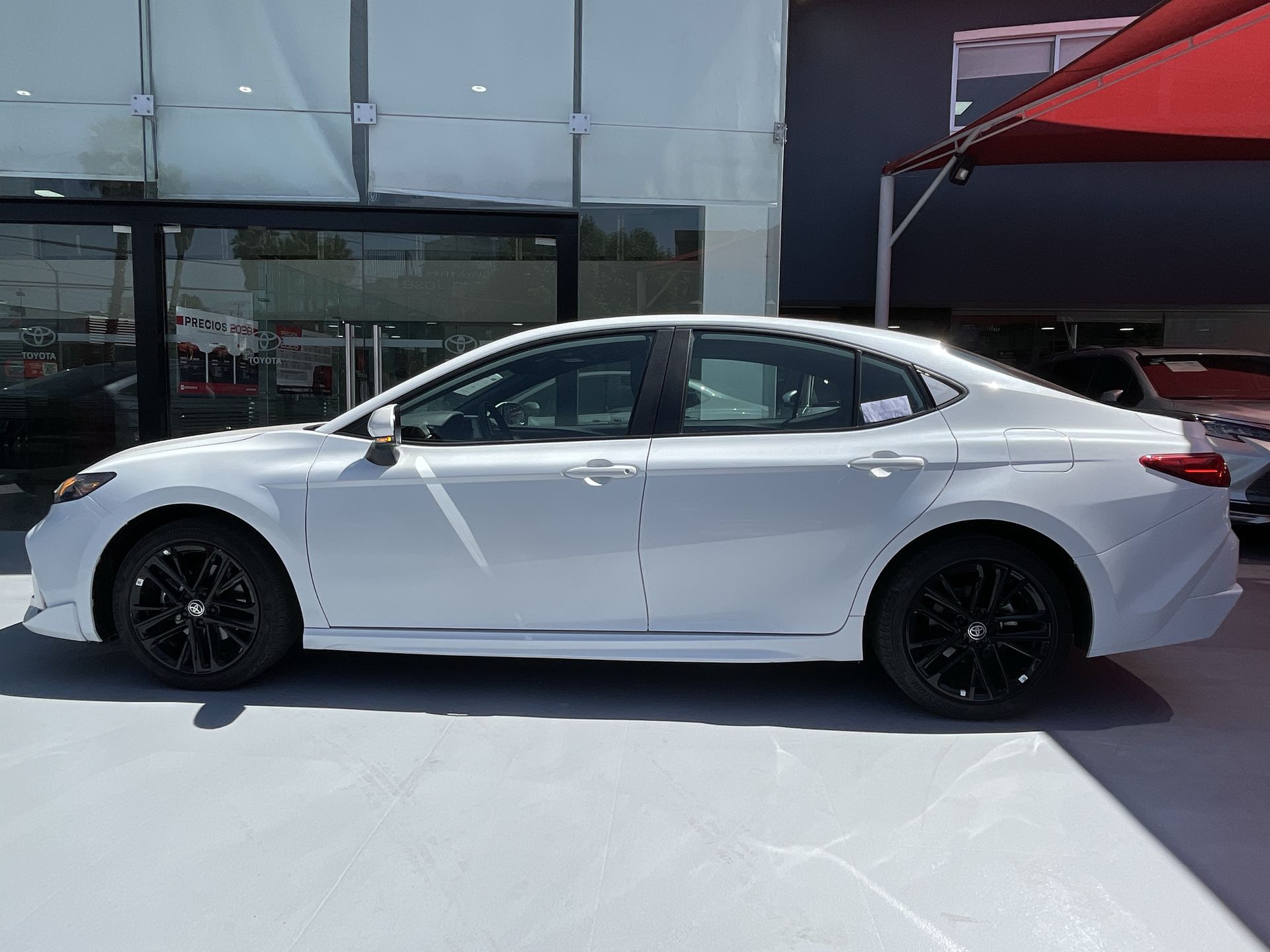 2025 Toyota CAMRY XSE HEV