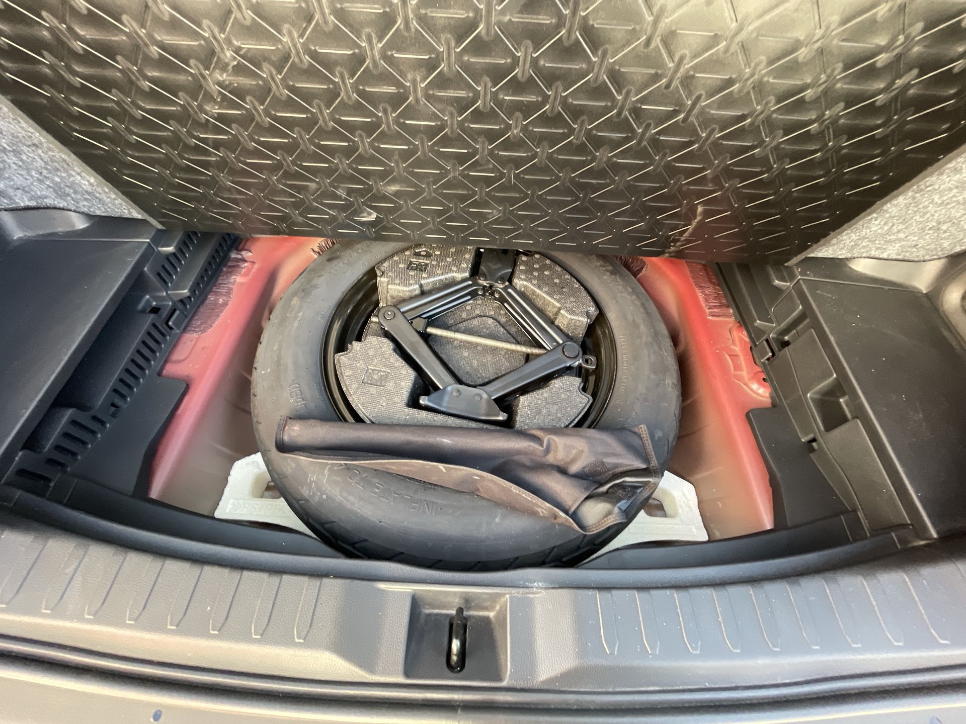 2021 Toyota RAV4 LIMITED HV