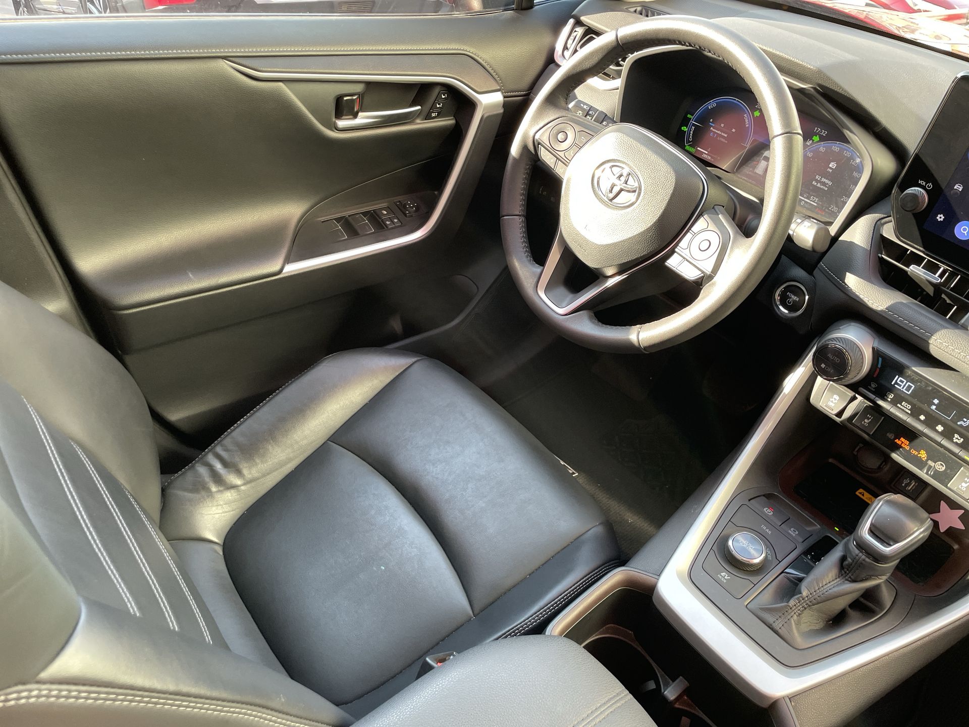 2024 Toyota RAV4 LIMITED HV