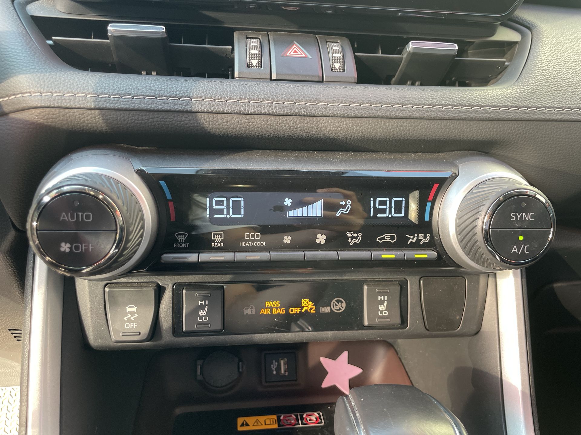 2024 Toyota RAV4 LIMITED HV