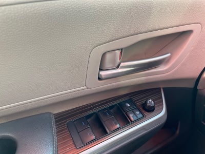 2021 Toyota SIENNA XLE