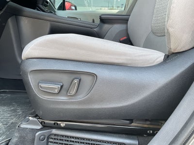 2022 Toyota SIENNA LE