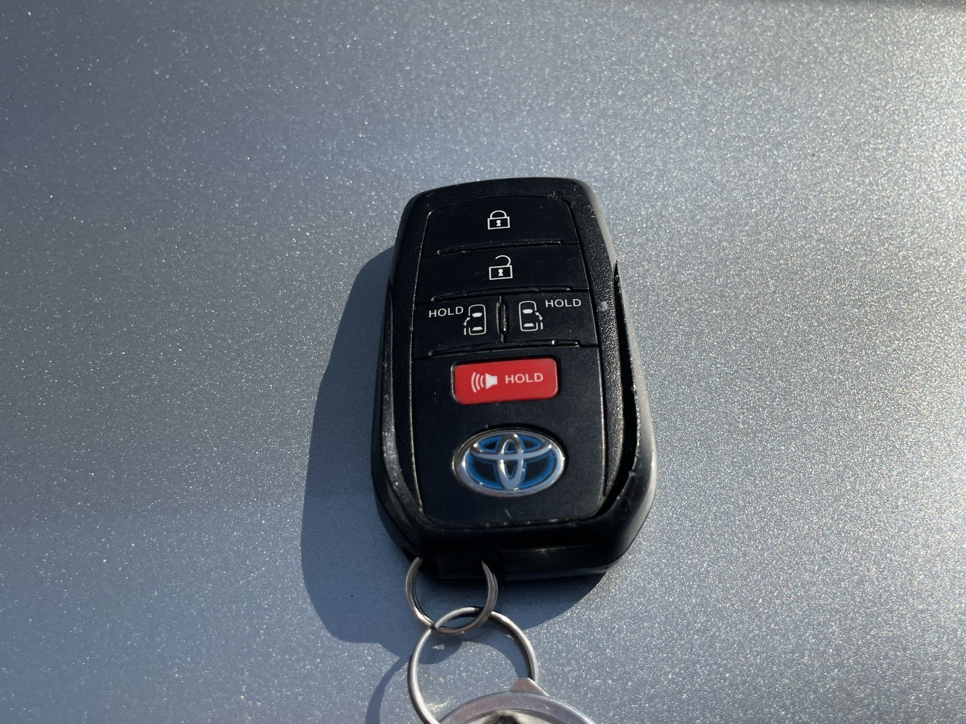 2022 Toyota SIENNA LE