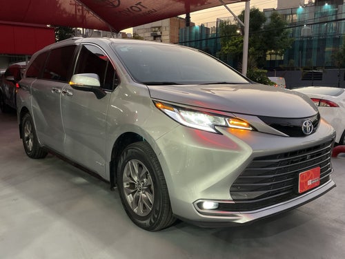 2021 Toyota SIENNA LIMITED