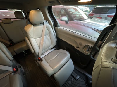 2021 Toyota SIENNA LIMITED