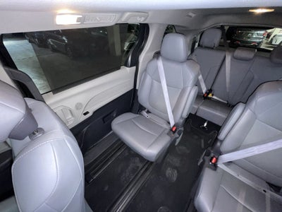 2021 Toyota SIENNA XLE PIEL