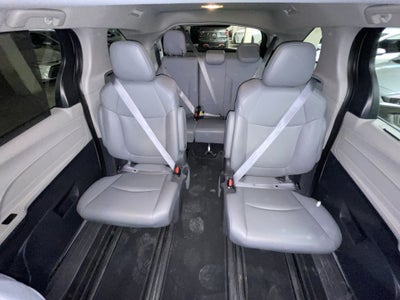 2021 Toyota SIENNA XLE PIEL