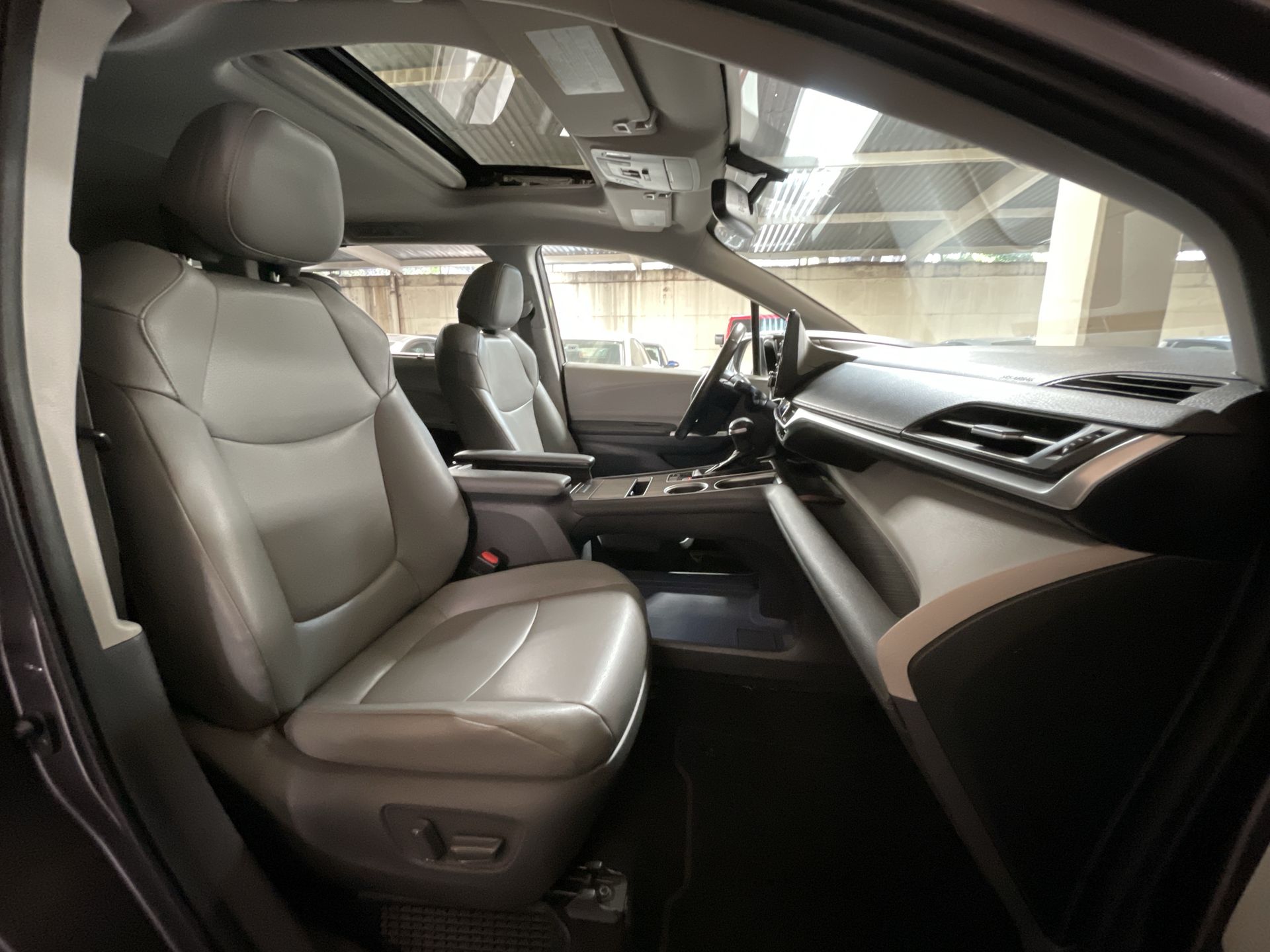 2021 Toyota SIENNA XLE PIEL