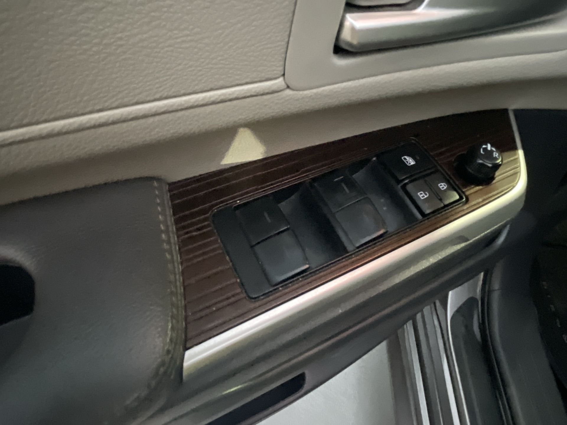 2022 Toyota SIENNA XLE PIEL