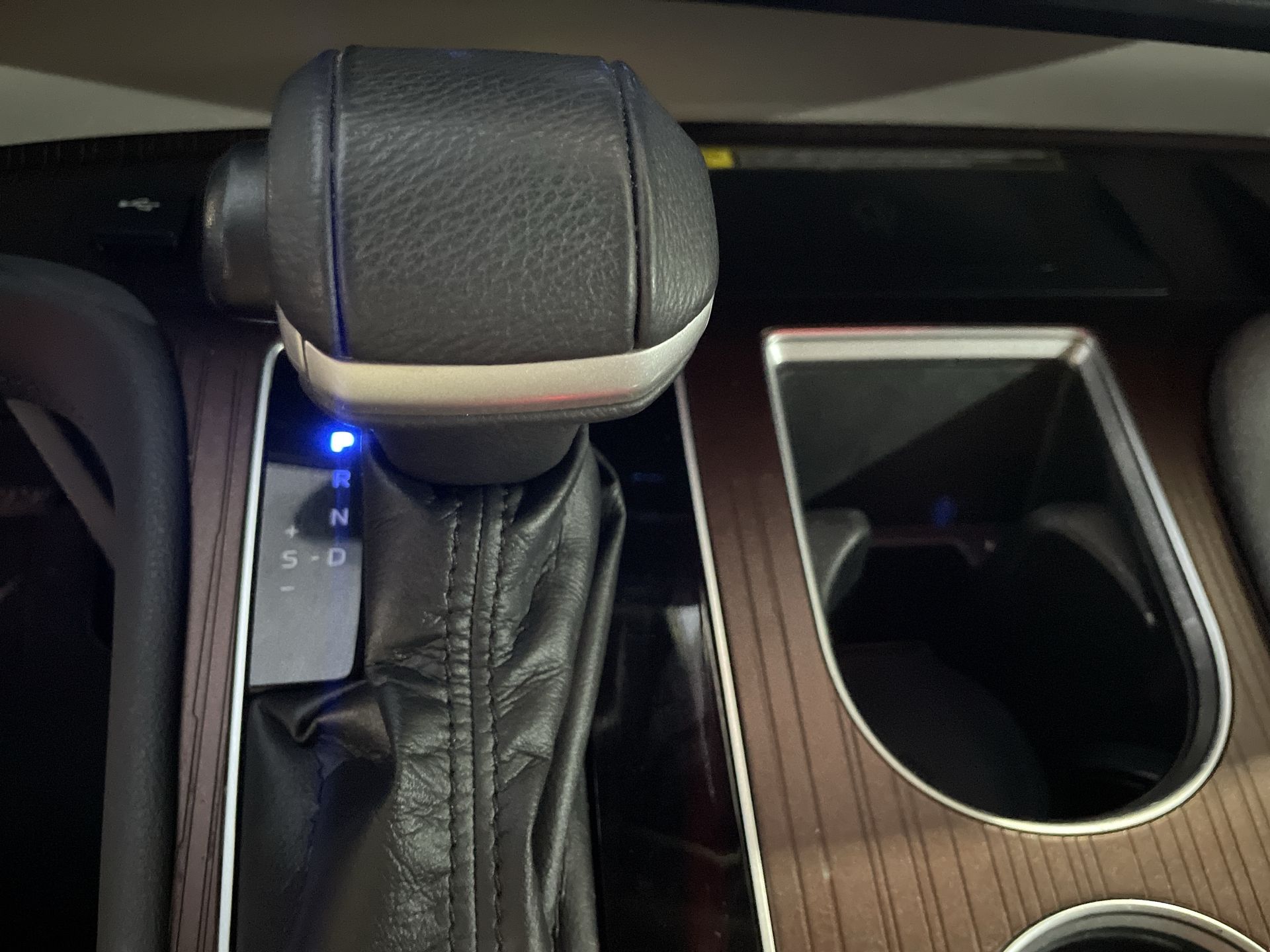 2022 Toyota SIENNA XLE PIEL