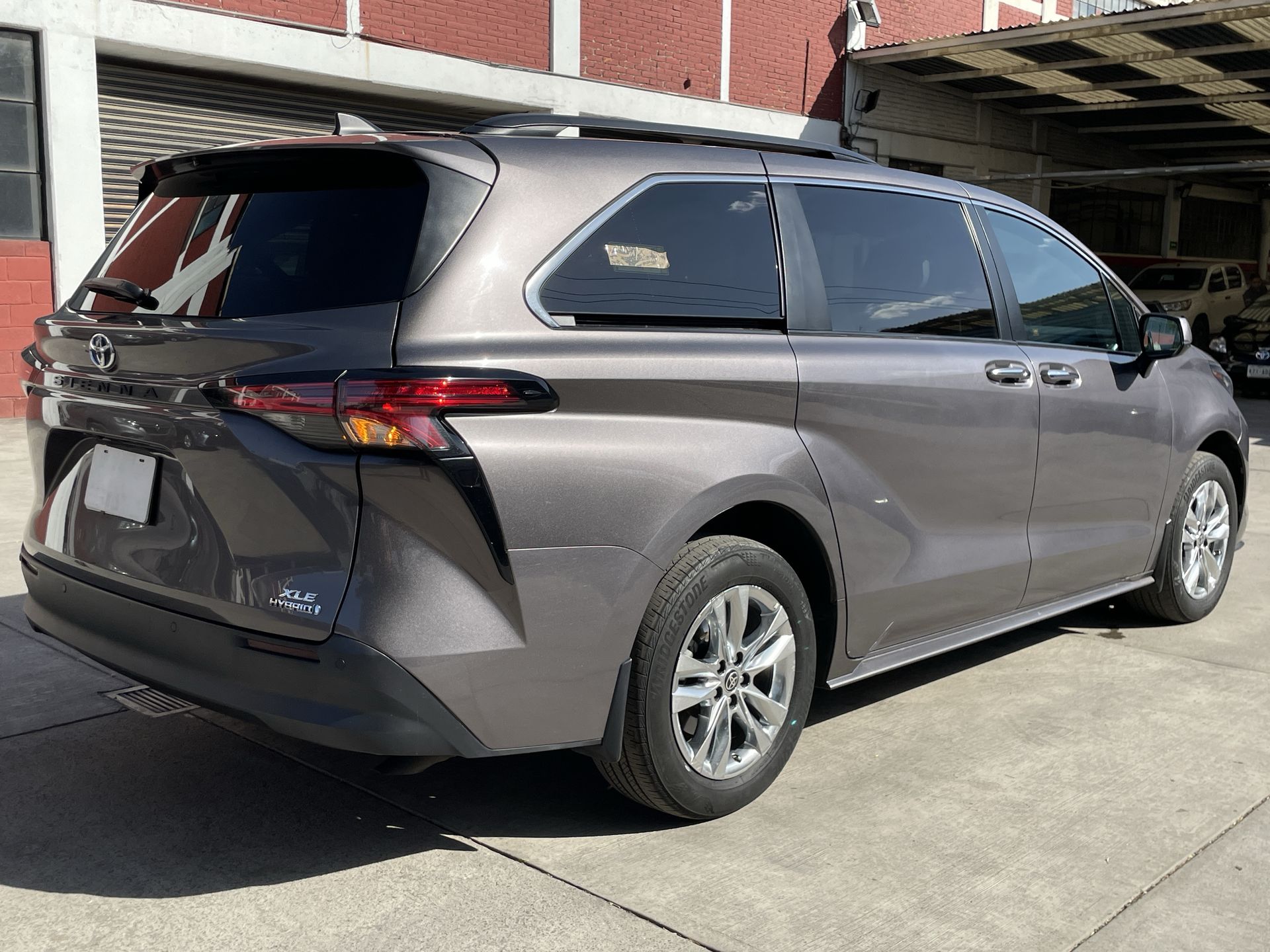 2022 Toyota SIENNA XLE PIEL