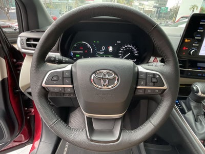2023 Toyota SIENNA XLE PIEL