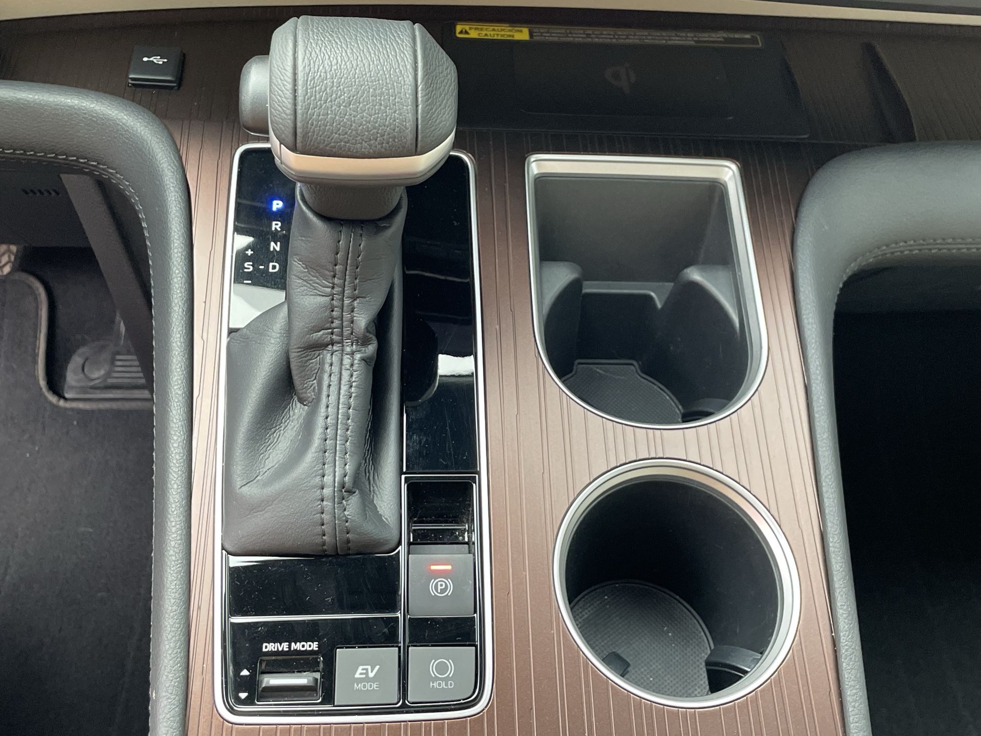 2023 Toyota SIENNA XLE PIEL