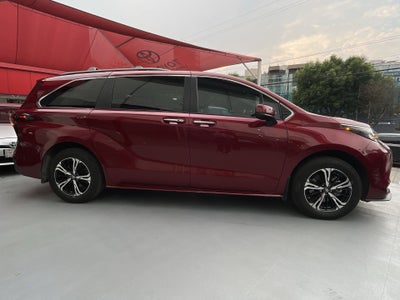 2023 Toyota SIENNA XLE PIEL