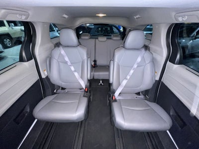 2022 Toyota SIENNA XLE PIEL