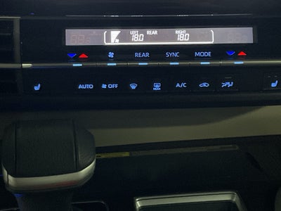 2022 Toyota SIENNA XLE PIEL