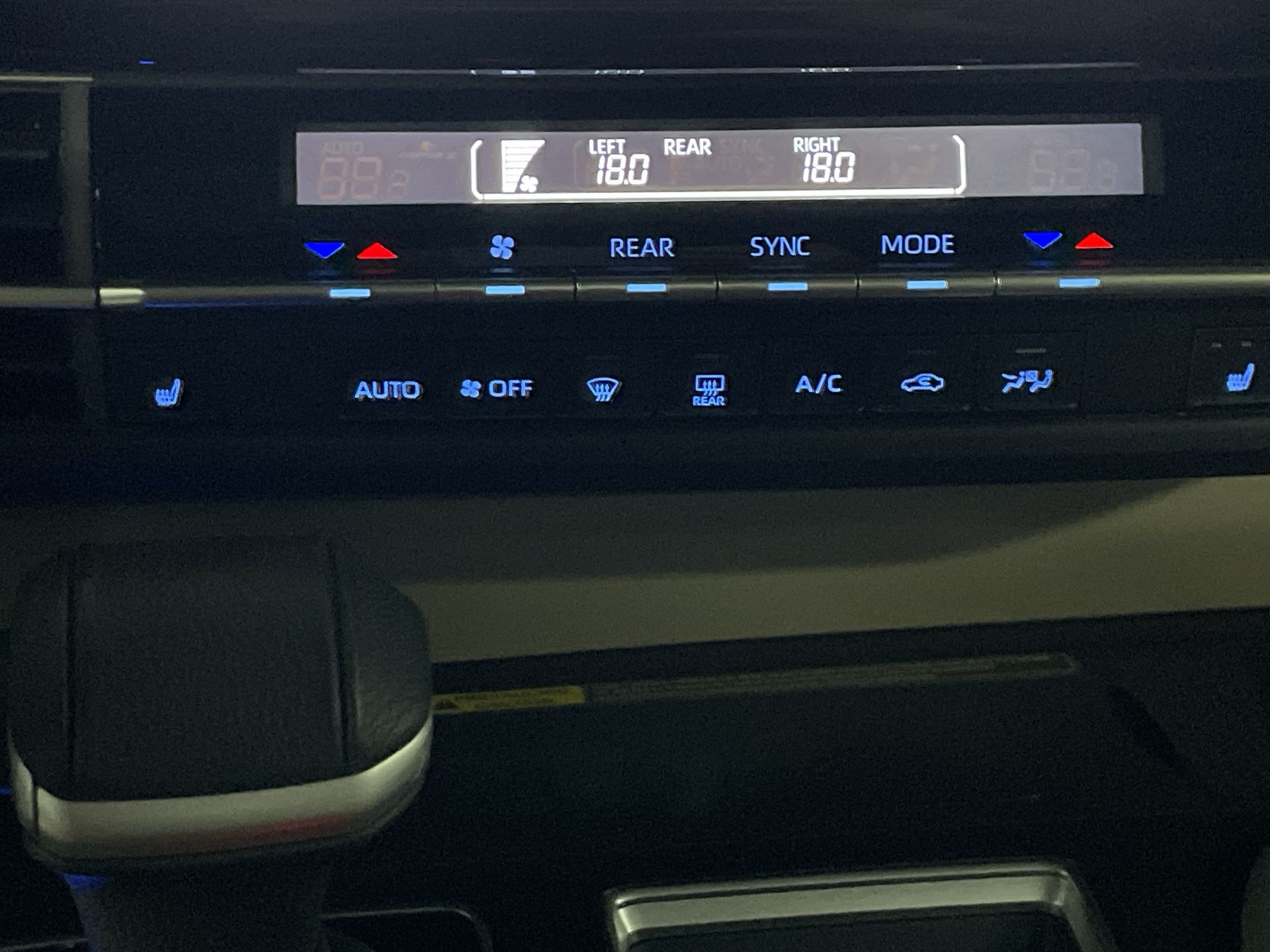 2022 Toyota SIENNA XLE PIEL