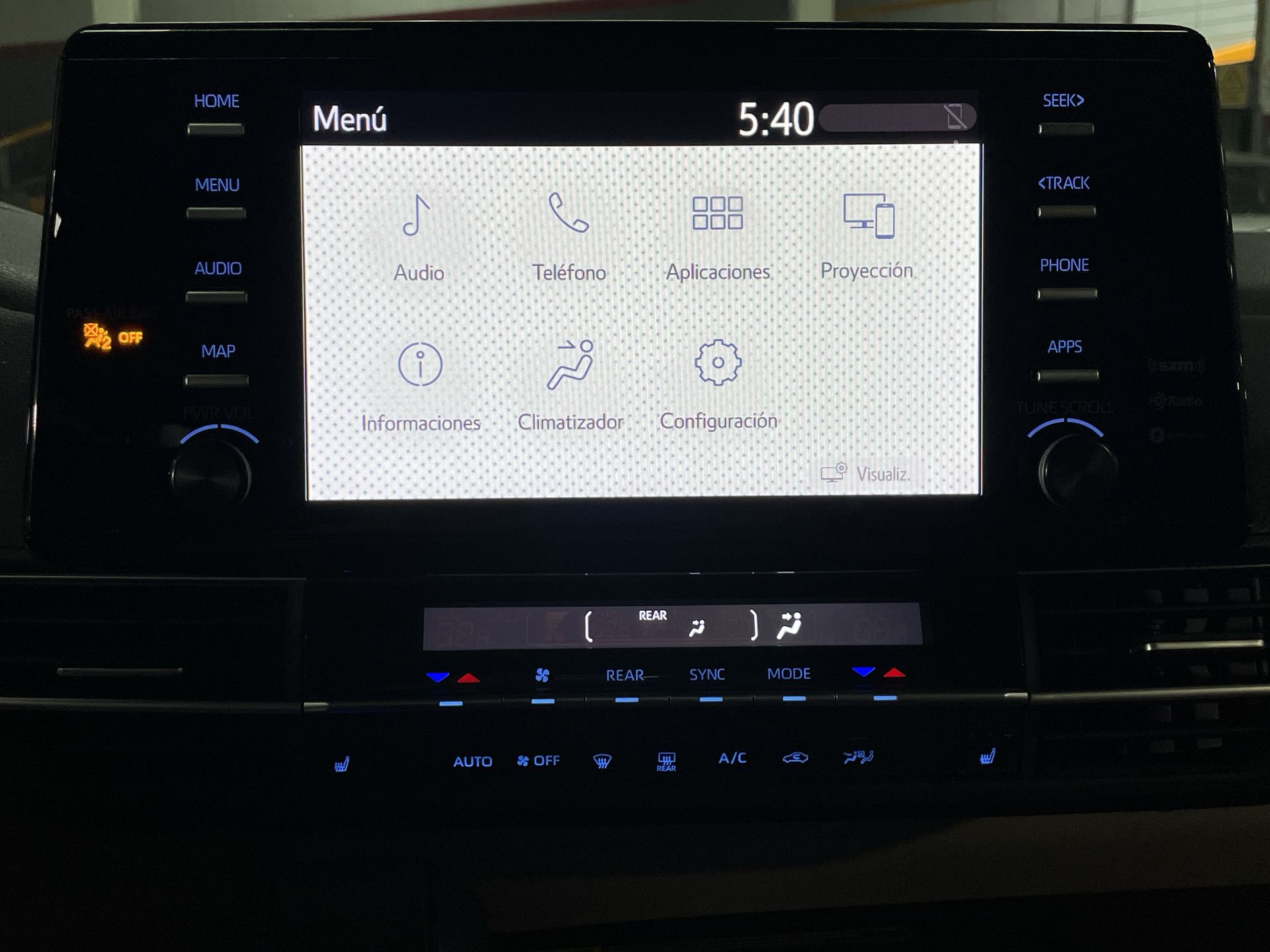 2022 Toyota SIENNA XLE PIEL