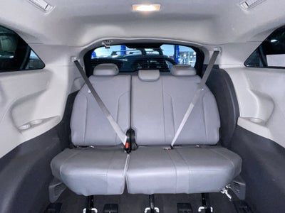 2022 Toyota SIENNA XLE PIEL