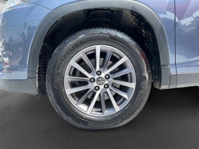 2019 Toyota HIGHLANDER XLE