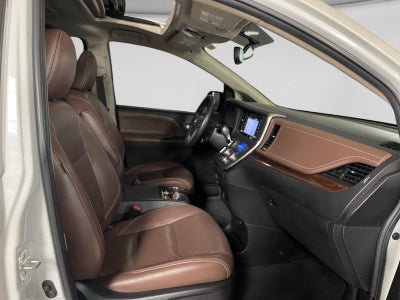 2018 Toyota SIENNA LIMITED