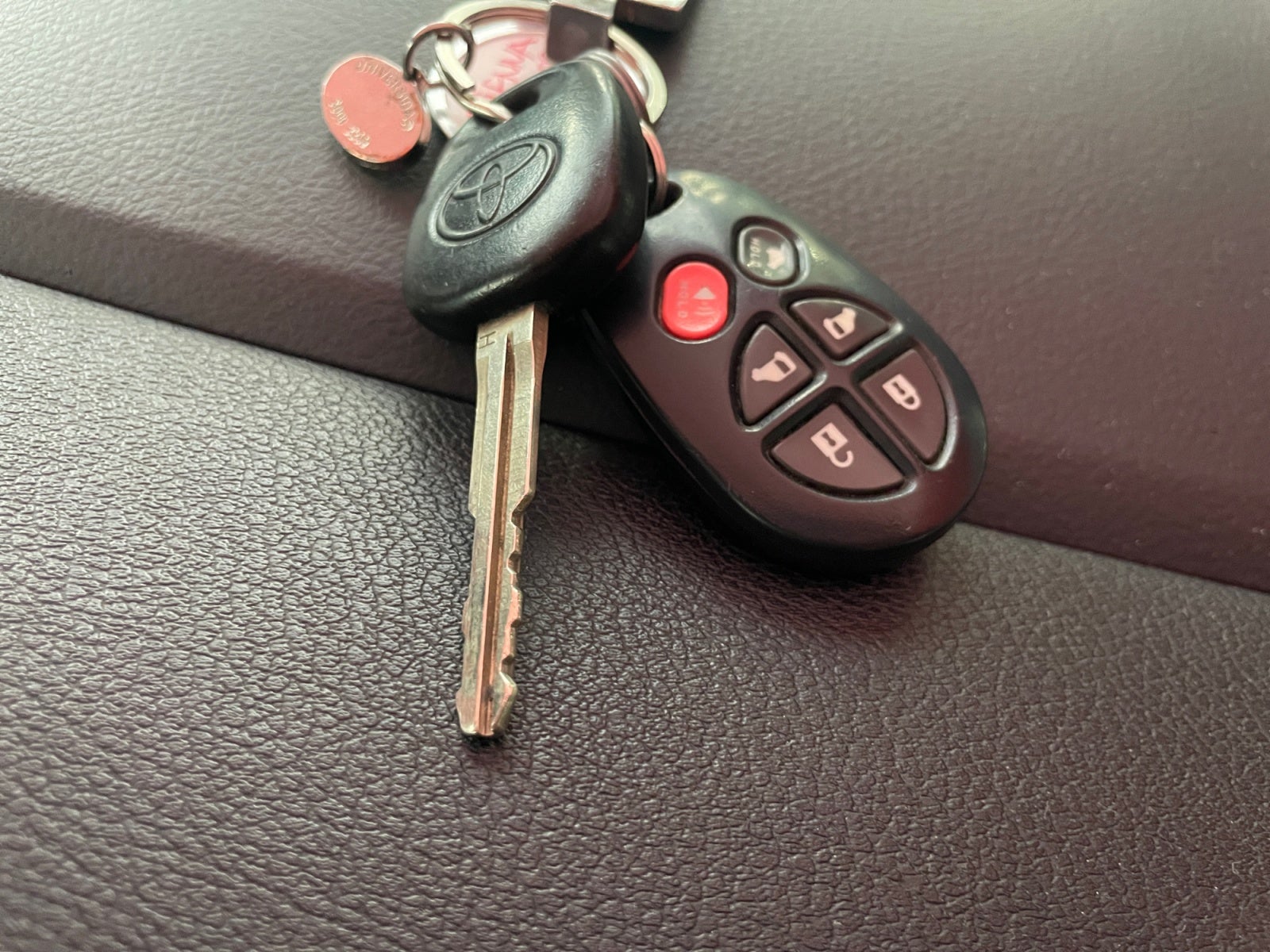 2019 Toyota SIENNA XLE