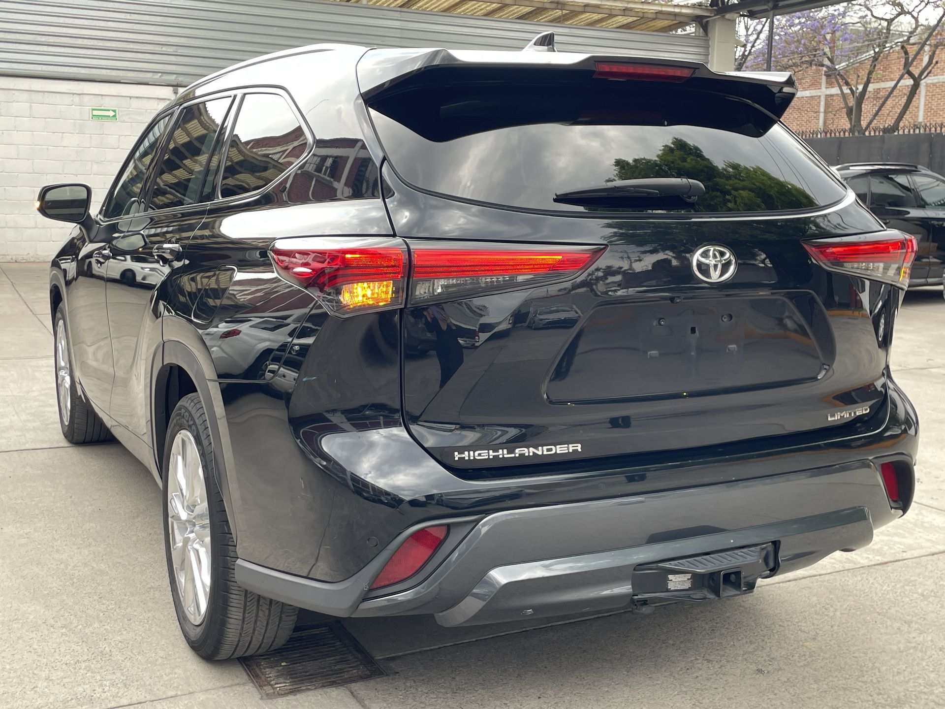 2022 Toyota HIGHLANDER LIMITED PR