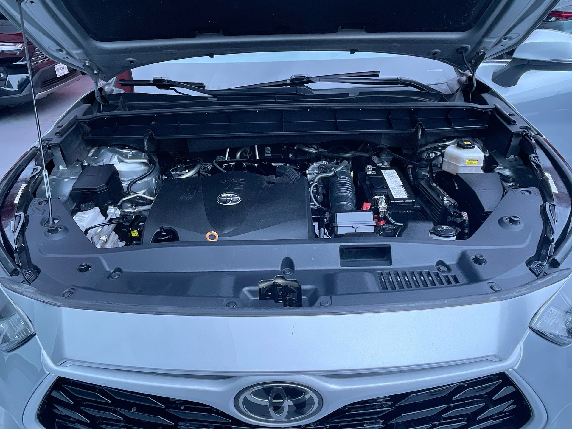 2021 Toyota HIGHLANDER LE