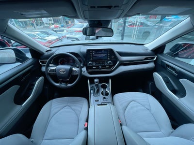 2021 Toyota HIGHLANDER LE