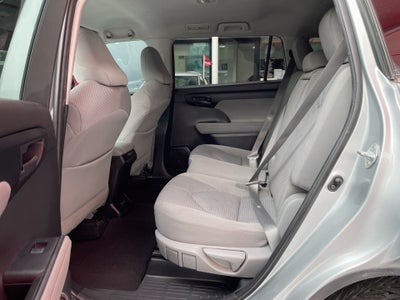 2021 Toyota HIGHLANDER LE