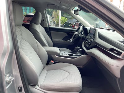 2021 Toyota HIGHLANDER LE