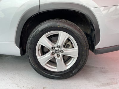 2021 Toyota HIGHLANDER LE
