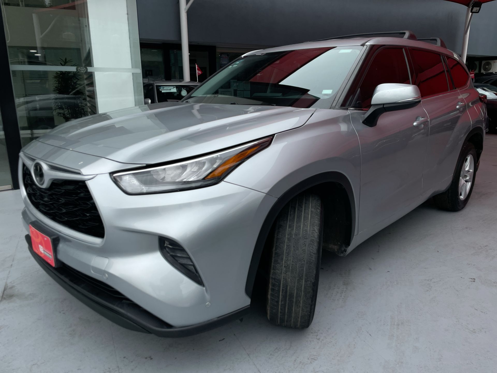 2021 Toyota HIGHLANDER LE