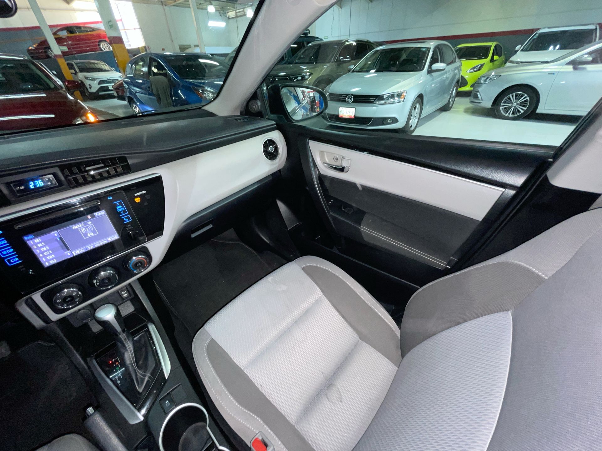 2019 Toyota COROLLA LE