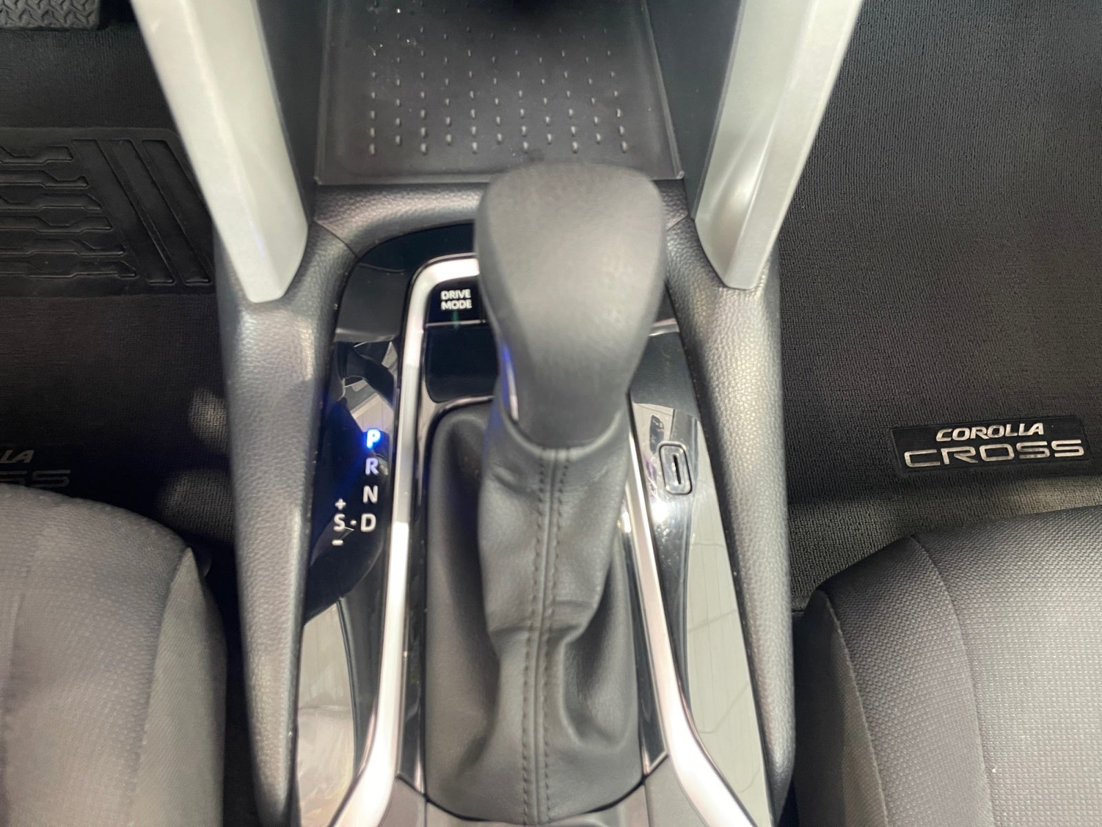 2024 Toyota COROLLA LE HEV