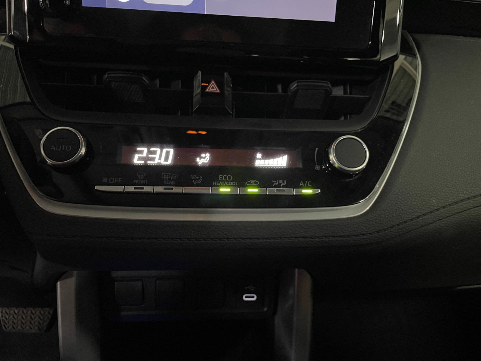 2024 Toyota COROLLA LE HEV