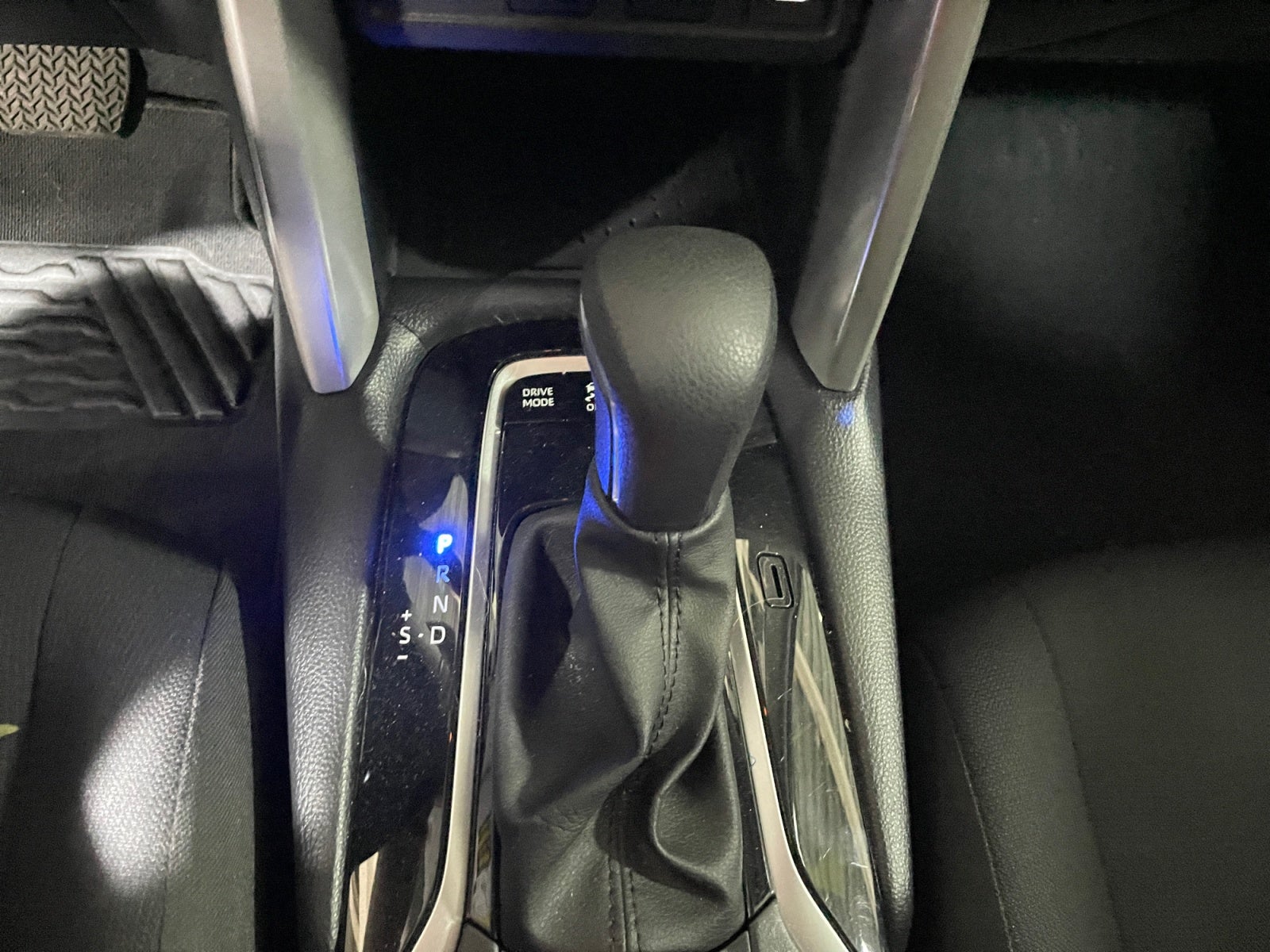 2024 Toyota COROLLA LE HEV